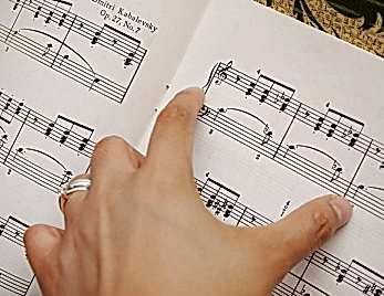 Yeni müzik eserleri çalmayı nasıl öğrenelim